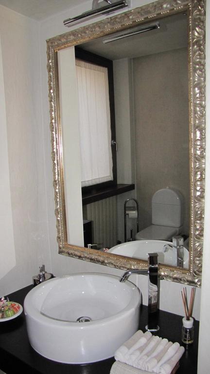 Appartamento "Domus Coeli" Verona Szoba fotó